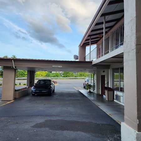 Econo Lodge Wytheville I-77 & I-81 Εξωτερικό φωτογραφία
