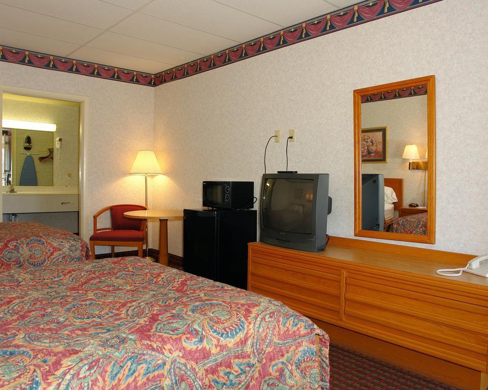Econo Lodge Wytheville I-77 & I-81 Εξωτερικό φωτογραφία