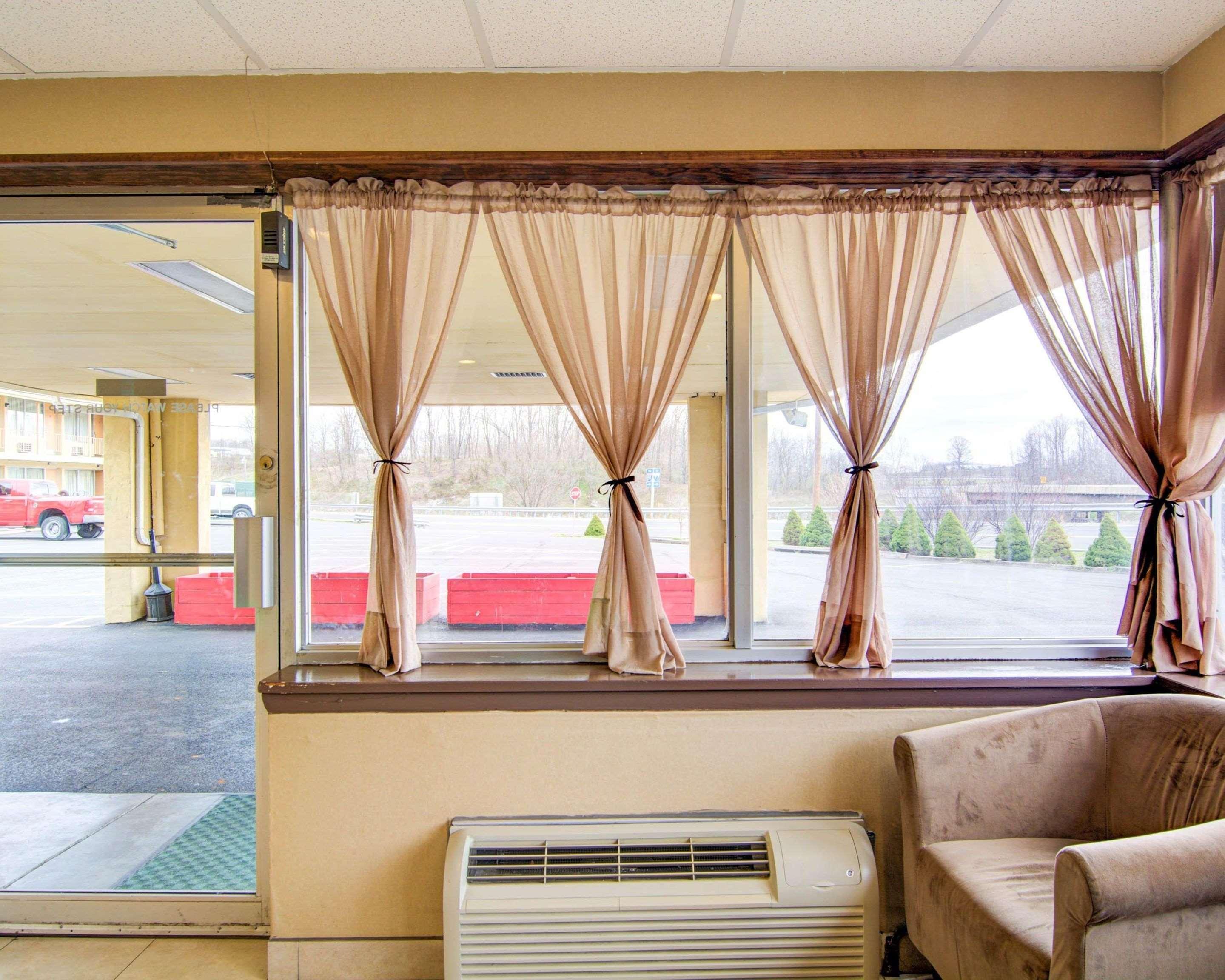 Econo Lodge Wytheville I-77 & I-81 Εξωτερικό φωτογραφία