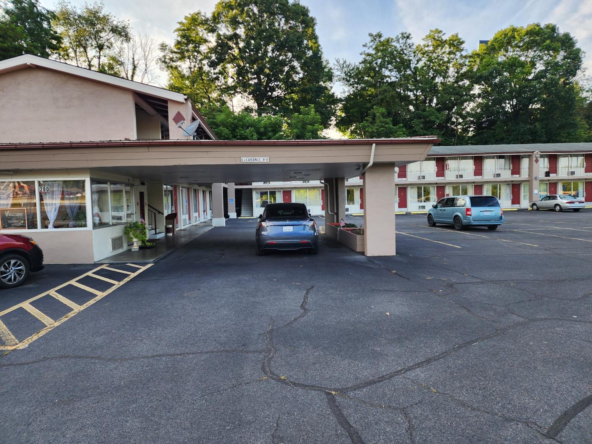 Econo Lodge Wytheville I-77 & I-81 Εξωτερικό φωτογραφία