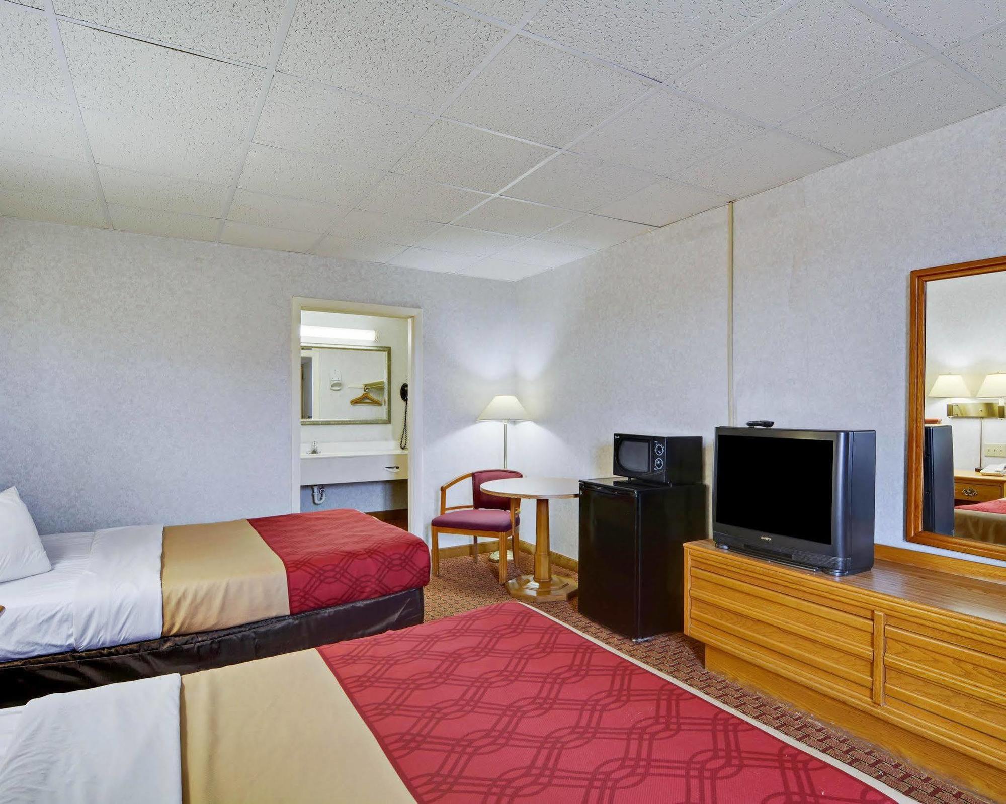 Econo Lodge Wytheville I-77 & I-81 Εξωτερικό φωτογραφία